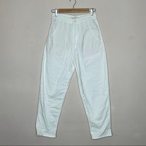 Levi's NWOT Pleated Balloon Leg White Pants 26